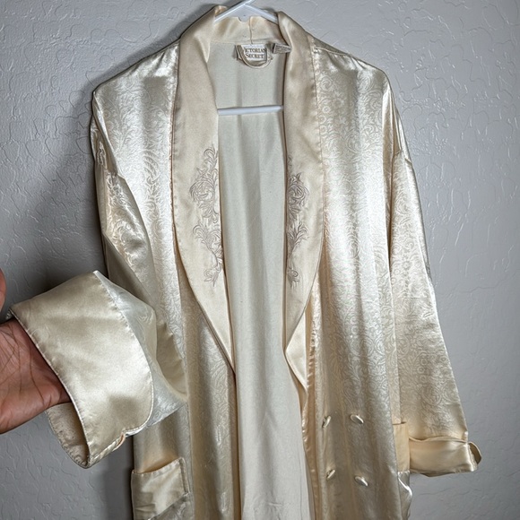 Victoria Secret Gold Label Vintage Belted Robe - Picture 10 of 11